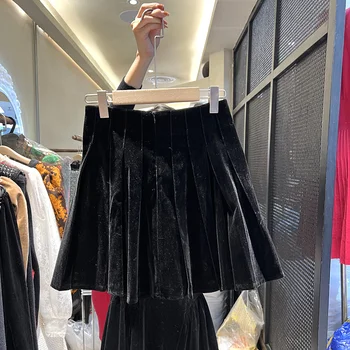 2022 Jesen Zima Nove Dame Korejski Stil Dvije Tipke Univerzalni Mršavljenje Iznad Koljena Suknju Ženska Moda Nabrane Baršun Seksi Suknja